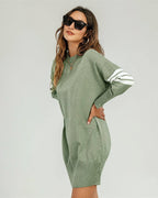 Robe pull tunique en maille à rayures blanches en olive  FS collection