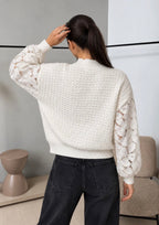 Pull blanc en maille à manches ajourées FRIME