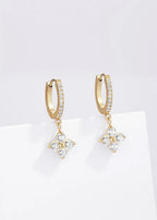 Boucles d’oreilles créoles  à pendentifs fleurs Éline L’ATELIER
