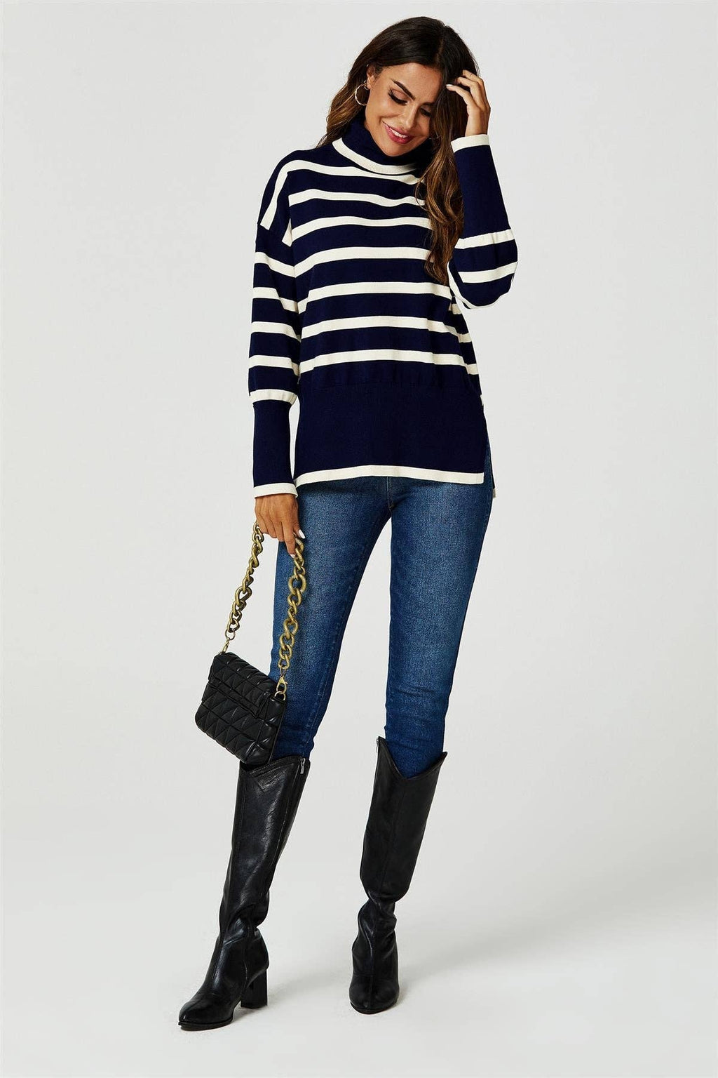 Pull à col roulé à rayures en bleu marine  FS collection