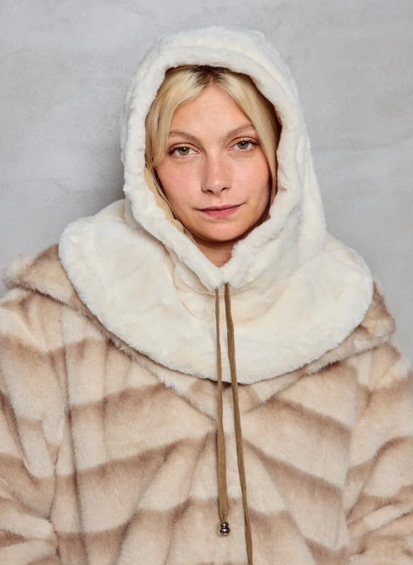 Cagoule moumoutée Éline l’atelier