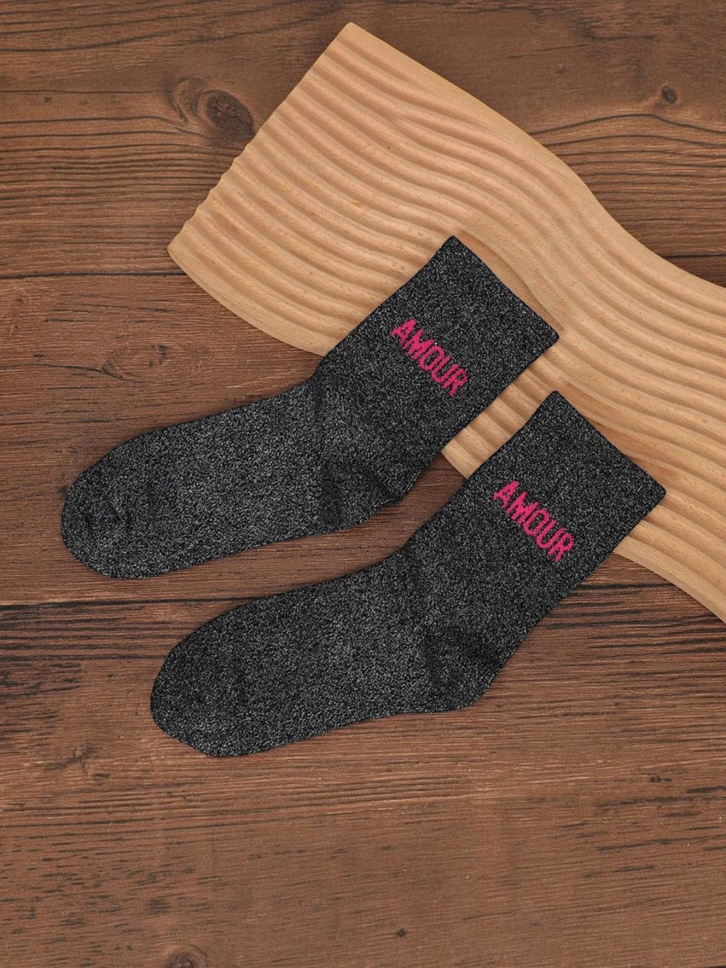 Chaussettes paillettes noires BROCK GALLANTRY avec inscription Amour rose, tissu scintillant mi-mollet