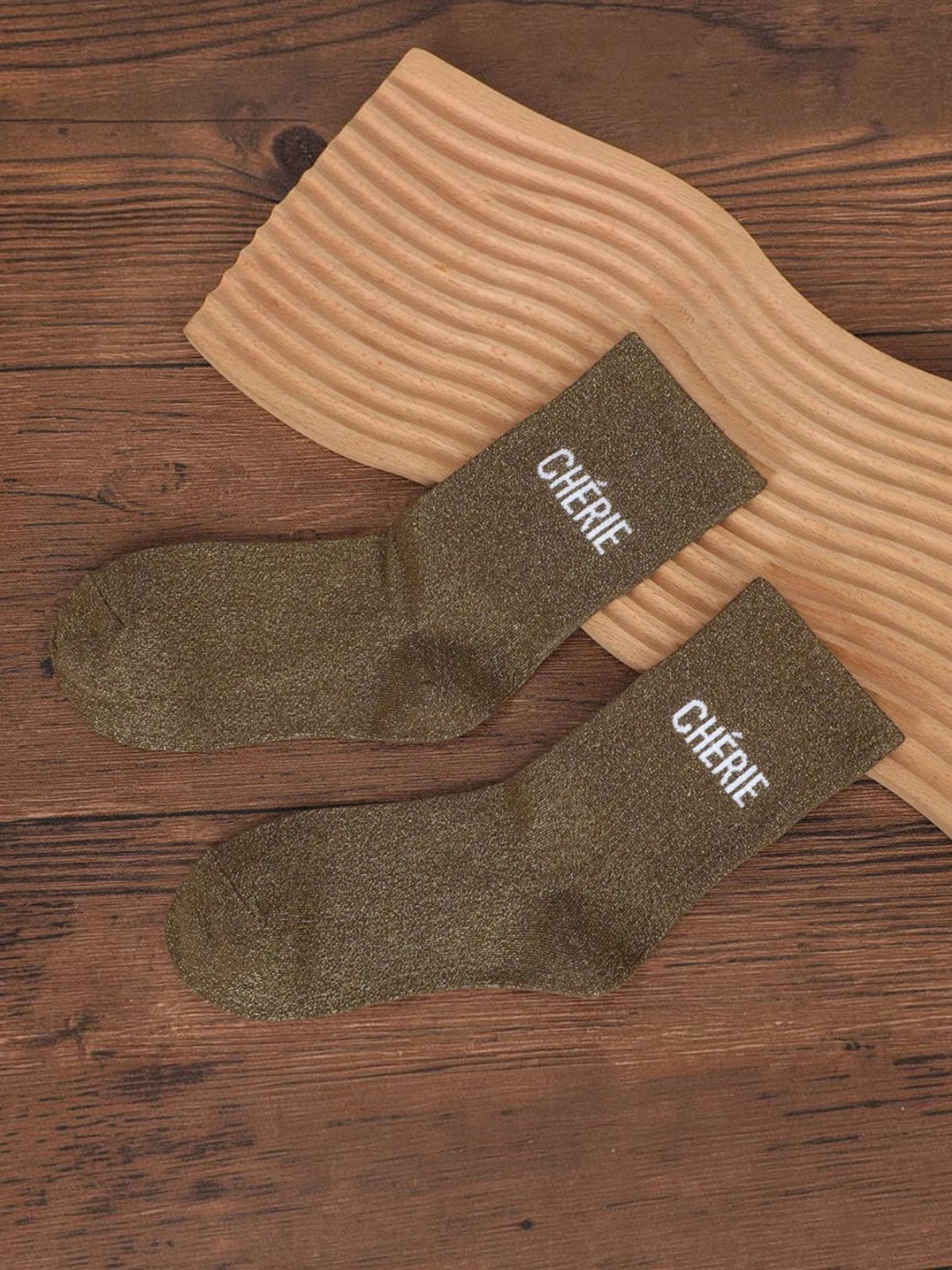 Chaussettes mi-mollet BROCK GALLANTRY couleur bronze scintillant avec inscription brodée Cherie
