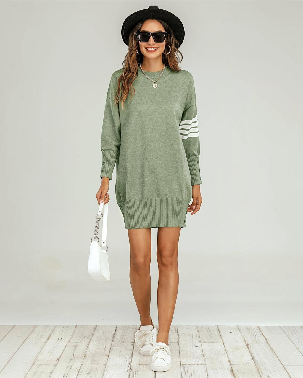 Robe pull tunique en maille à rayures blanches en olive  FS collection