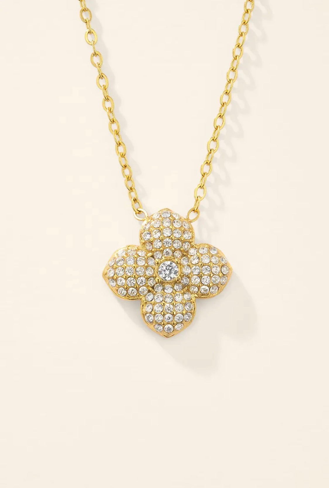 Collier chaîne fine trèfle pavé zircons ÉLINE L'ATELIER
