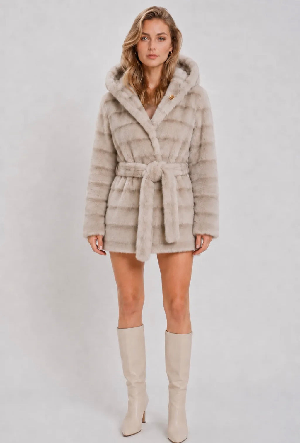 Manteau femme en fausse fourrure à capuche et ceinture FRIME