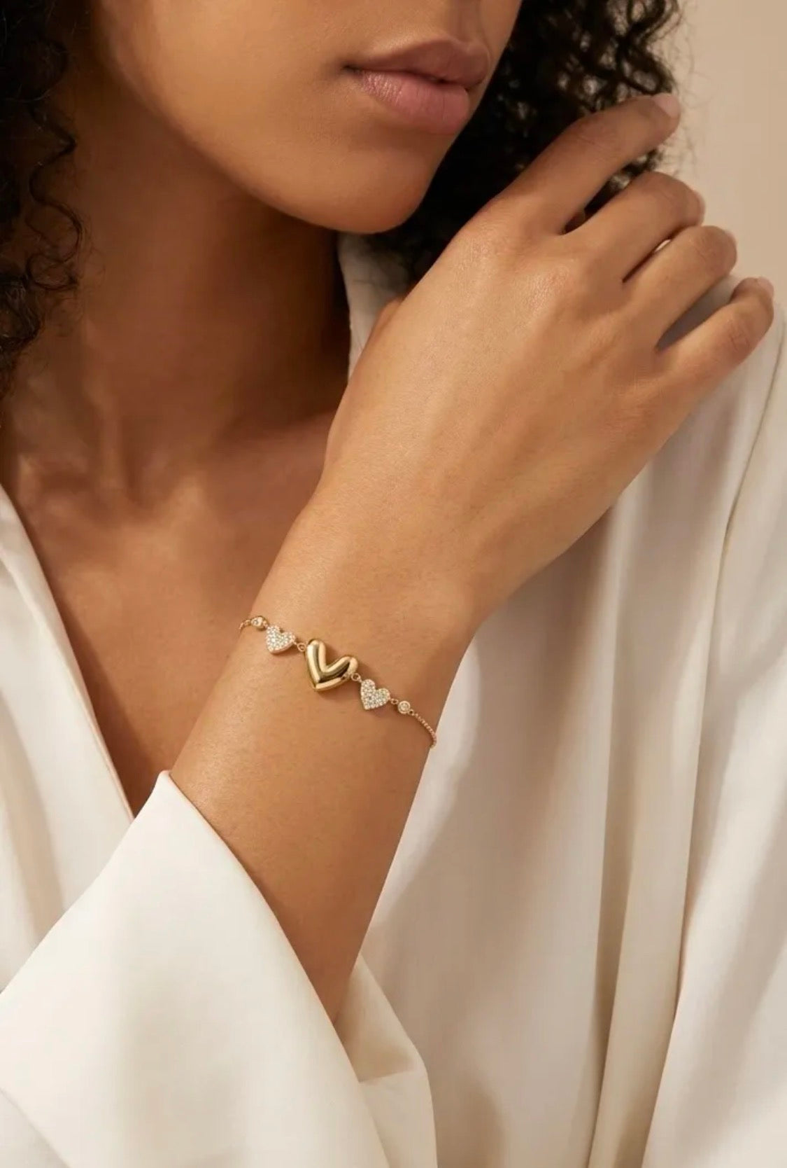 Bracelet chaîne cœurs dorés BYREN | ÉLINE L'ATELIER