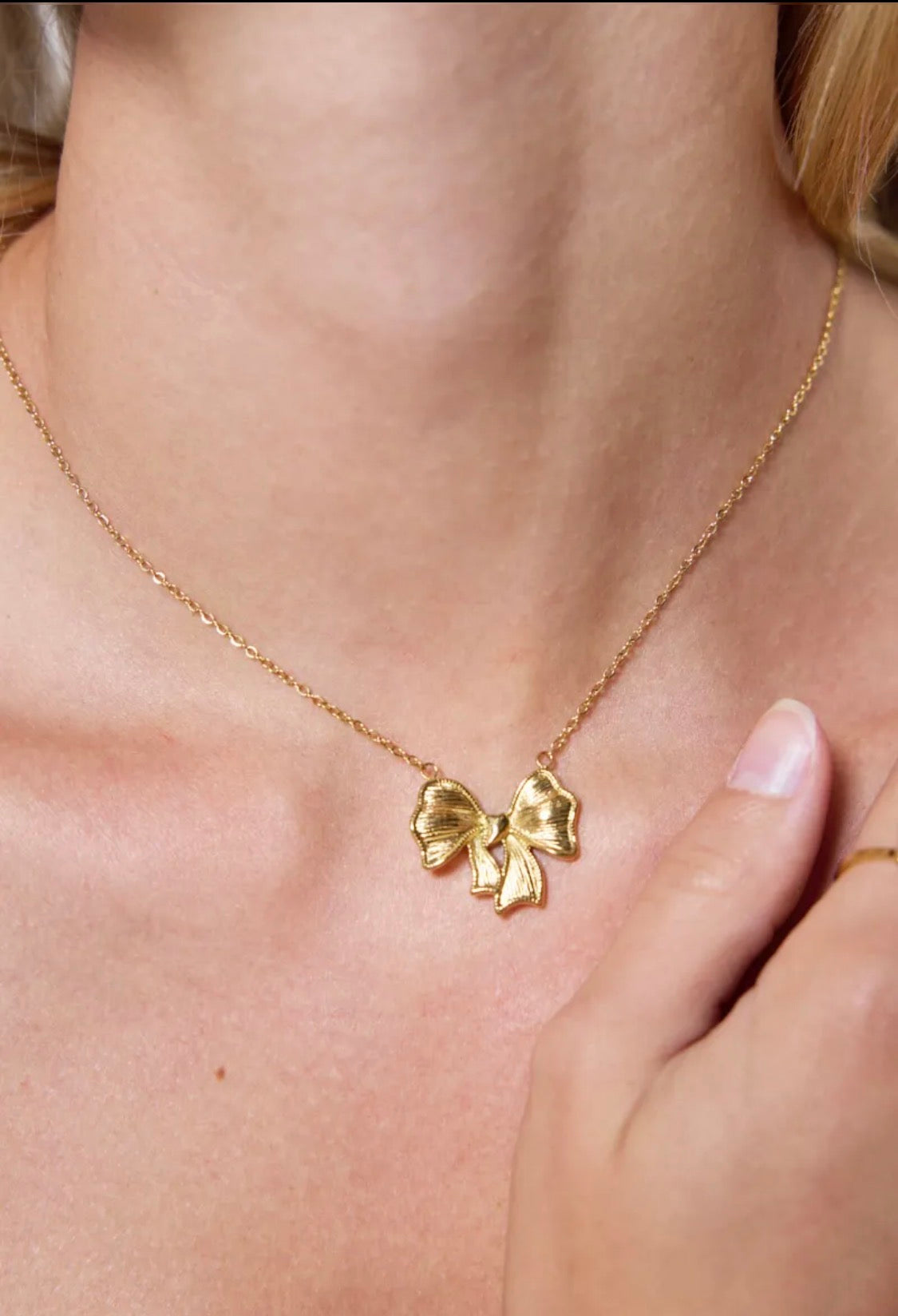 Collier Nœud Doré BYREN | ÉLINE L'ATELIER