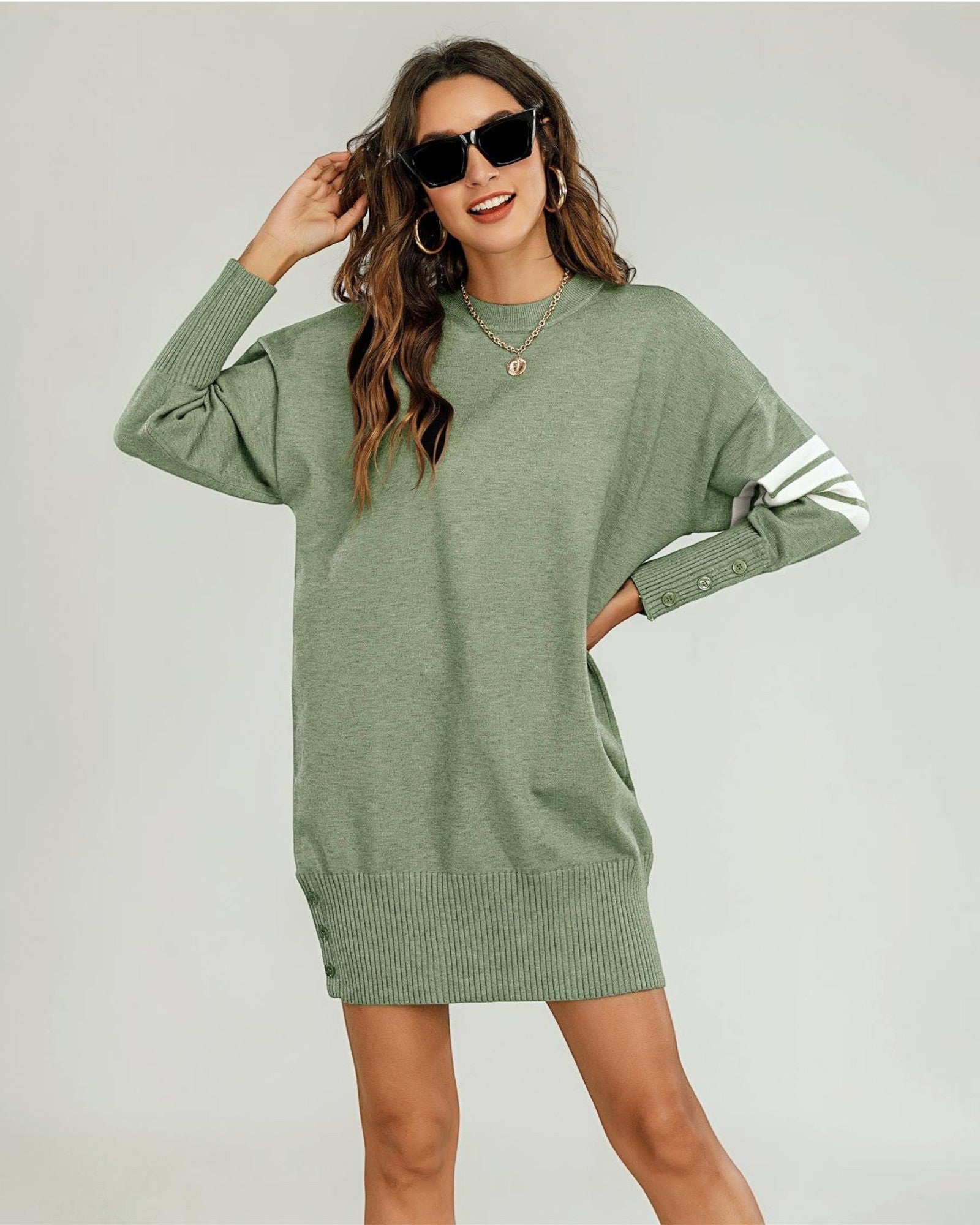 Robe pull tunique en maille à rayures blanches en olive  FS collection