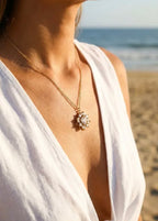 Collier doré à pendentif rotatif carré BIJOUX MYSTÈRES