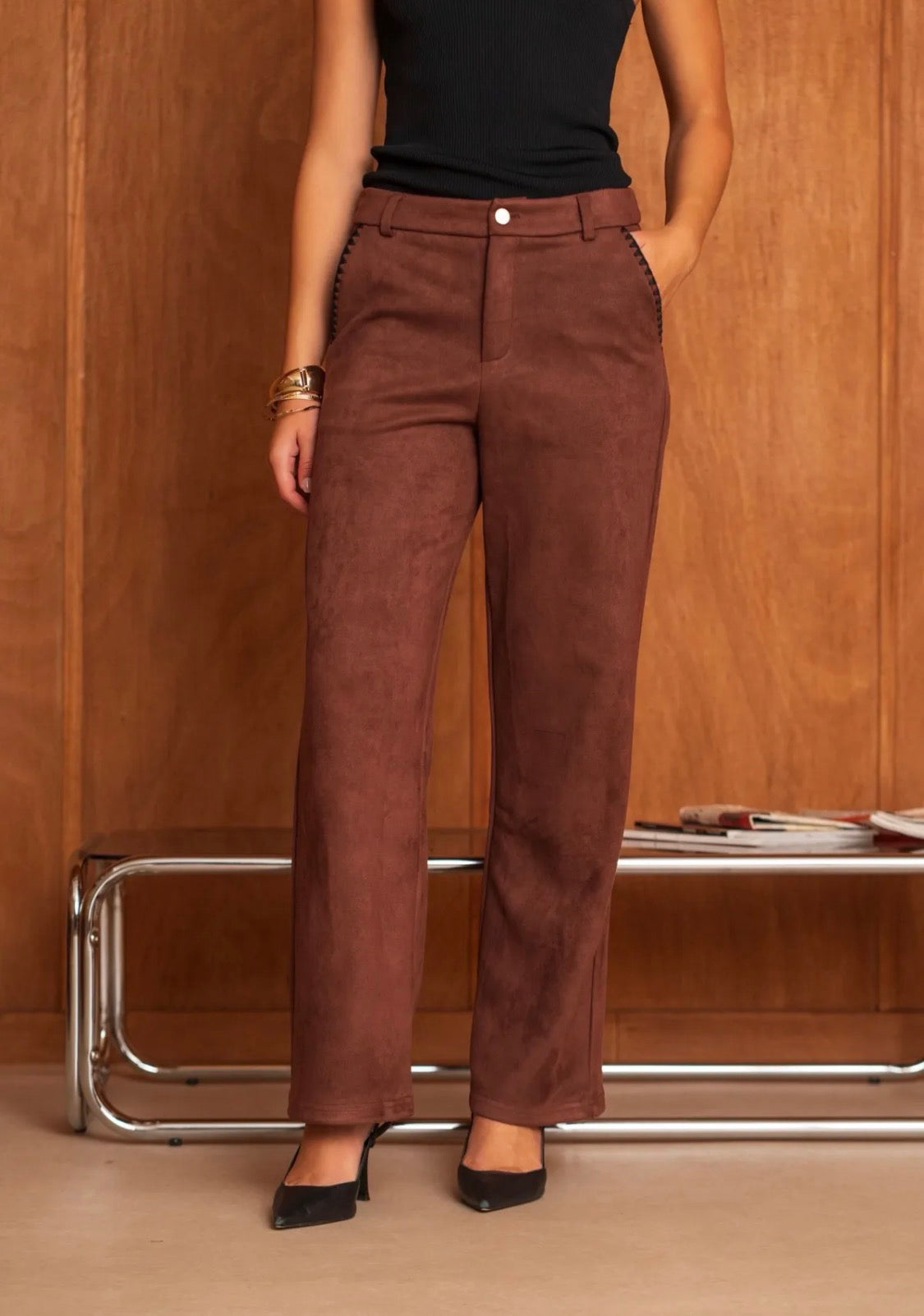 Ensemble veste et pantalon en suédine frime