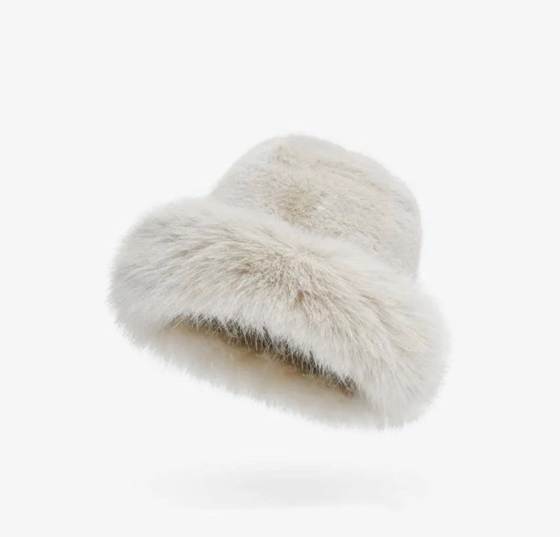Bonnet femme Lineta en fausse fourrure à revers