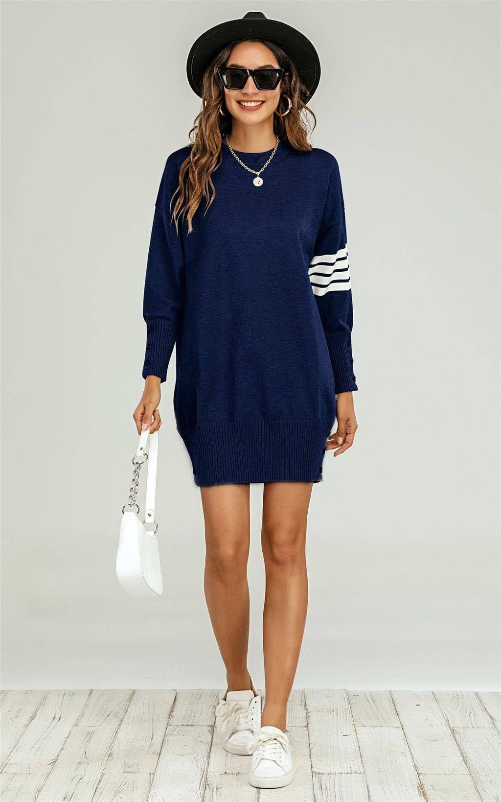 Robe pull tunique en tricot à rayures blanches en bleu marine  FS collection