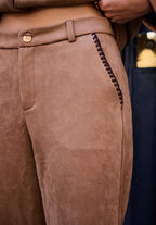 Ensemble veste et pantalon en suédine frime