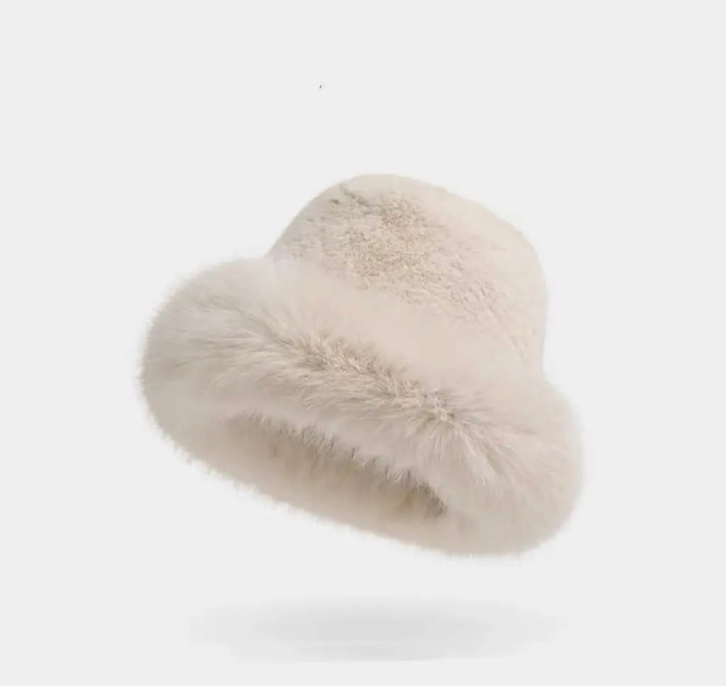 Bonnet femme Lineta en fausse fourrure à revers
