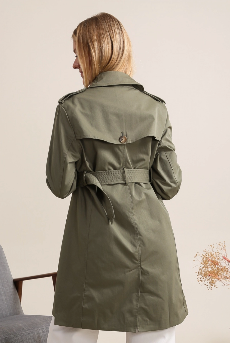 Trench coat mi-long double boutonnage avec ceinture