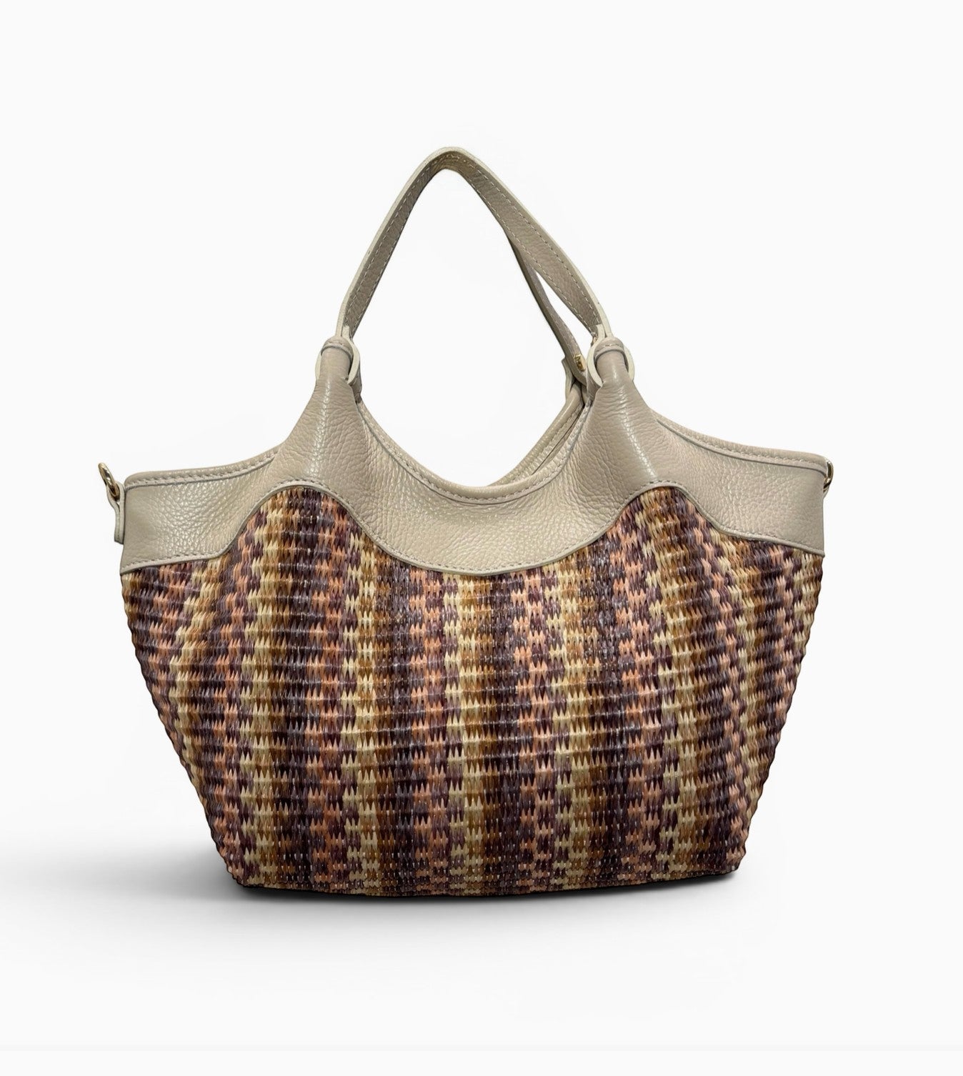 Sac Raphia Cuir Olga Médium Multicolore LOUISA LEE

Le sac Olga de LOUISA LEE allie tressage artisanal en raphia et cuir de vachette grainé pour une silhouette Old Money intemporelle. Sa forme évasée, ses anses ergonomiques et son volume généreux en font le compagnon idéal du quotidien