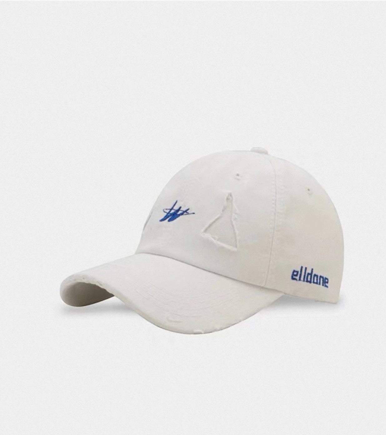 Casquette effet déchirée "w"