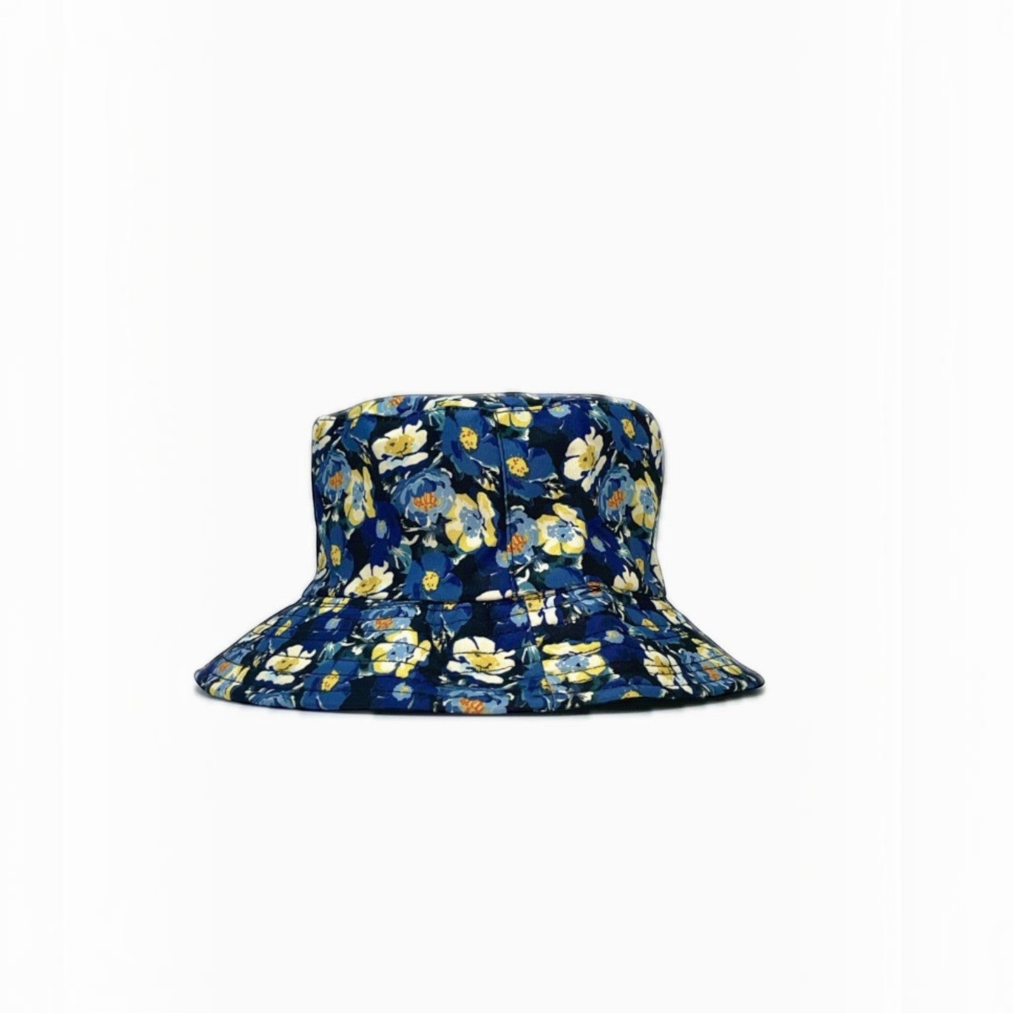 Bob Réversible Imprimé Fleuri LINETA

Un bob printanier et féminin, conçu pour offrir deux looks en un grâce à son côté réversible. Son imprimé fleuri coloré apporte une touche de fraîcheur et de gaieté, parfait pour sublimer vos tenues estivales avec légèreté et style