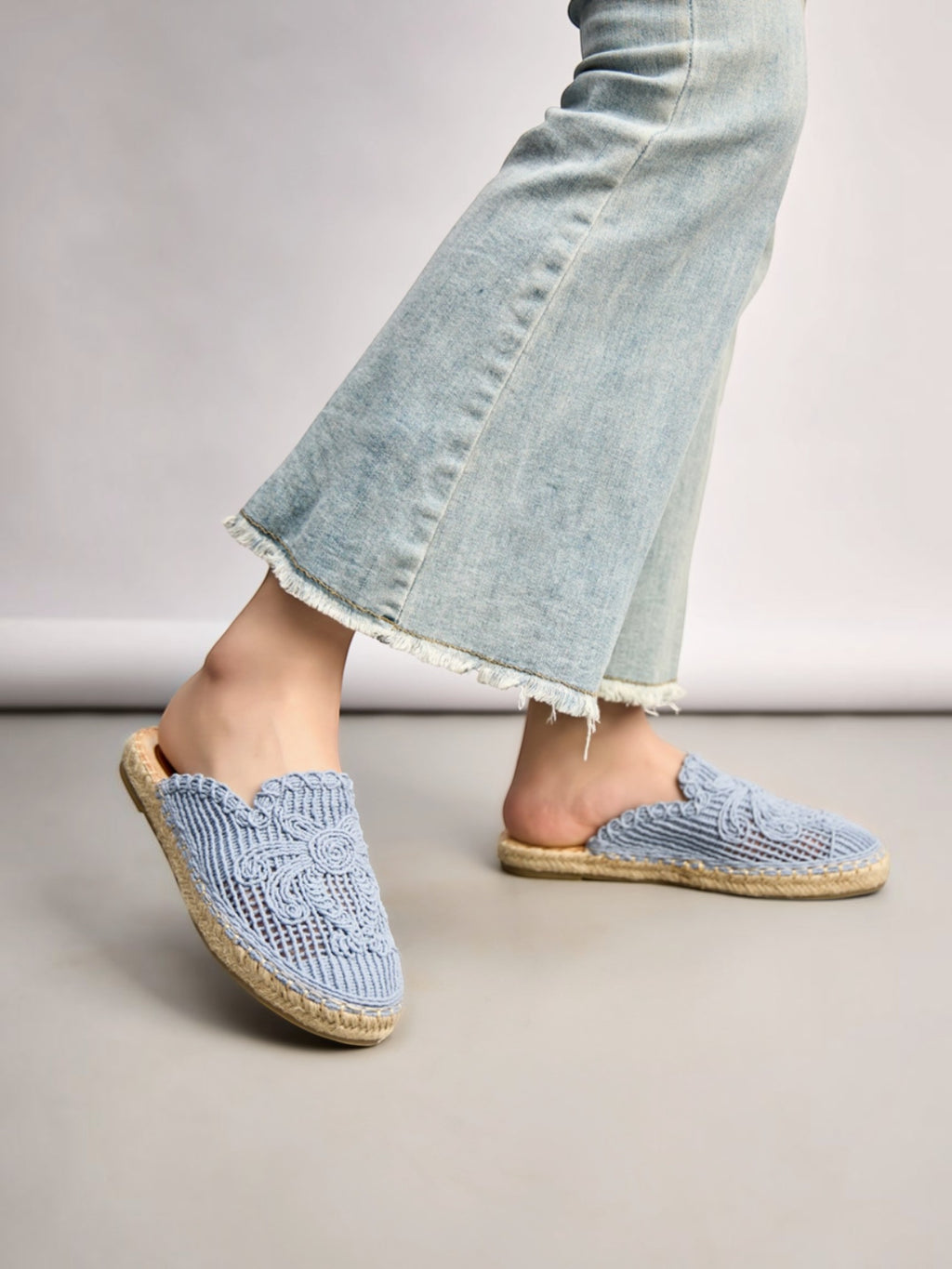 Mules Tressées avec Motif Floral BELLE WOMEN