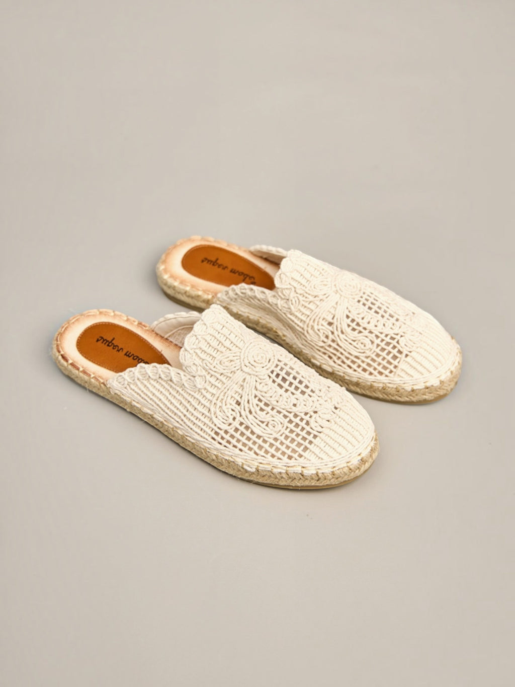 Mules Tressées avec Motif Floral BELLE WOMEN