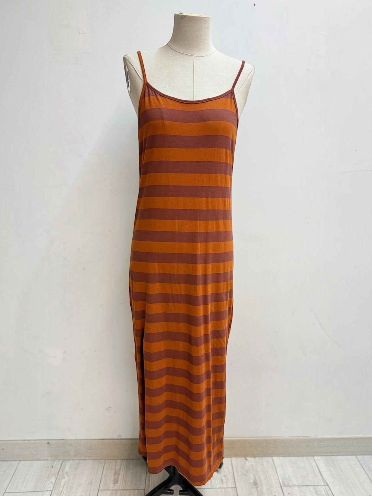Robe longue bretelles fines coupe droite ISSYMA - Robes - ISSYMA