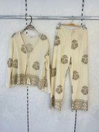 Ensemble Bohème Chic Brodé Beige Gilet Noué et Pantalon Fluide MISS CHARM
