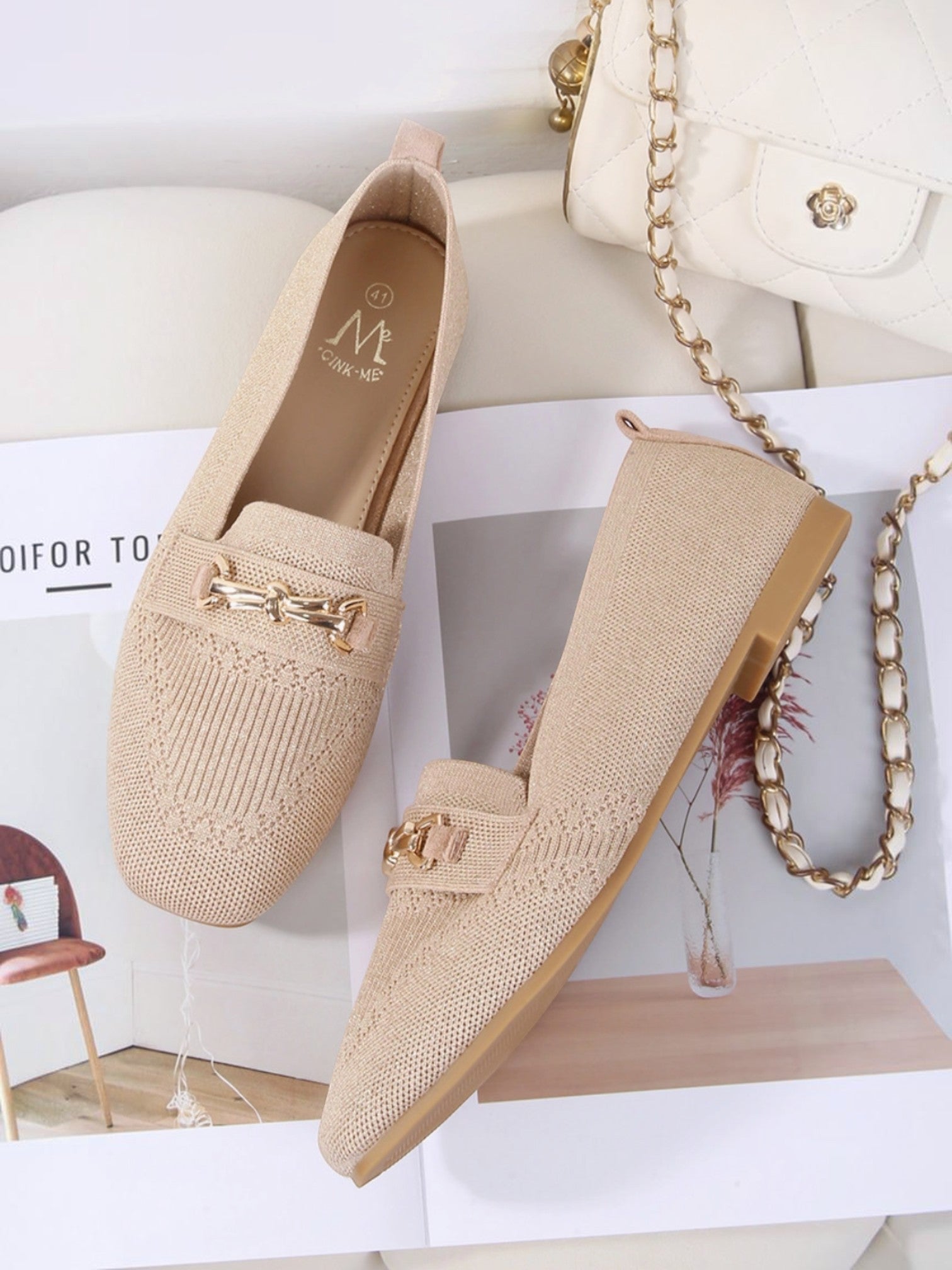 Mocassins bout carré maille boucle dorée