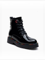 Bottines Vernies – Caractère & Brillance Rebelle