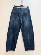 Vue arrière du jean large BROCK JOY'S FARFALLA en denim bleu délavé avec poches plaquées et passants de ceinture
