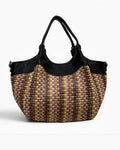 Sac Raphia Cuir Olga Médium Multicolore LOUISA LEE

Le sac Olga de LOUISA LEE allie tressage artisanal en raphia et cuir de vachette grainé pour une silhouette Old Money intemporelle. Sa forme évasée, ses anses ergonomiques et son volume généreux en font le compagnon idéal du quotidien