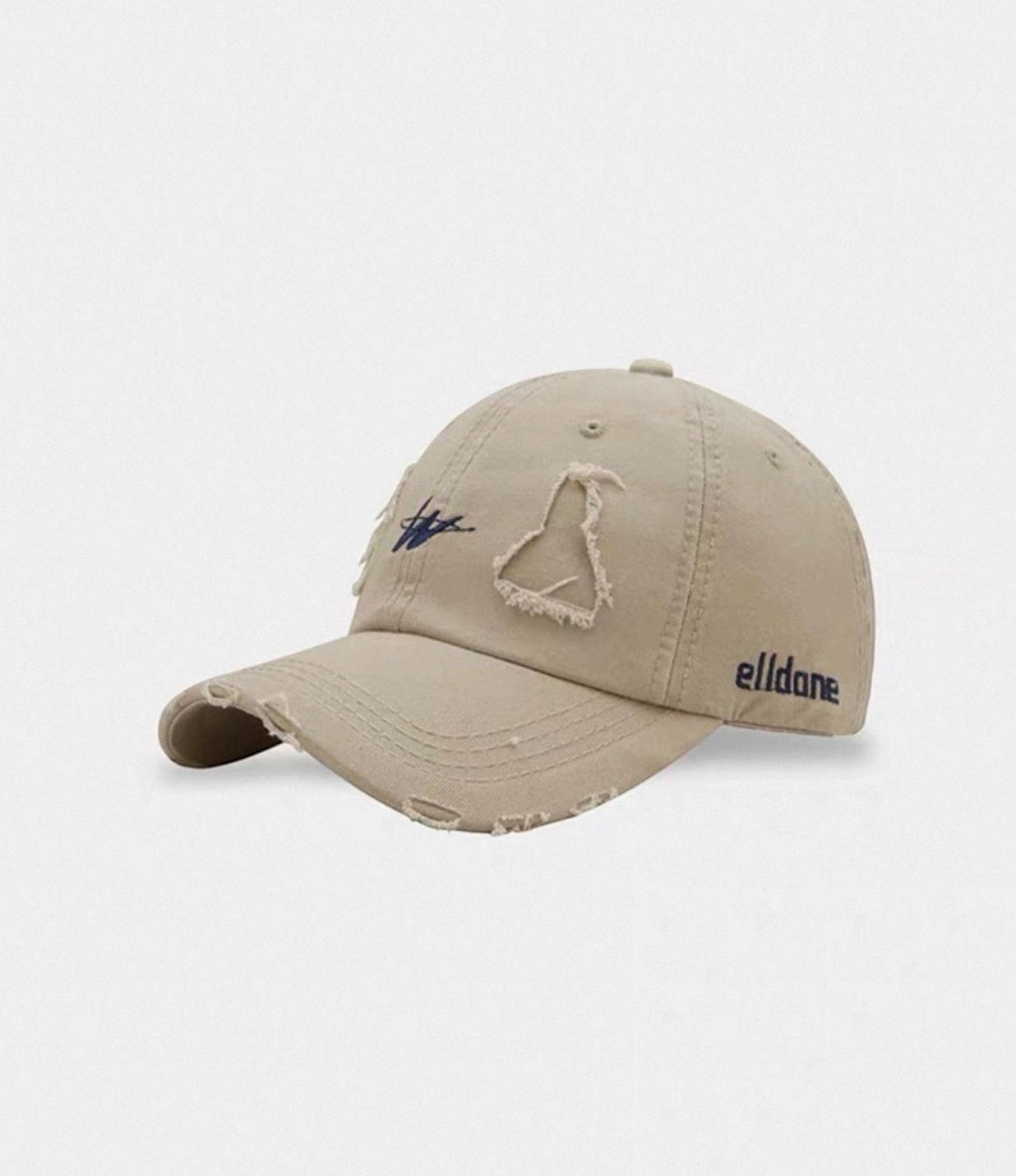 Casquette effet déchirée "w"