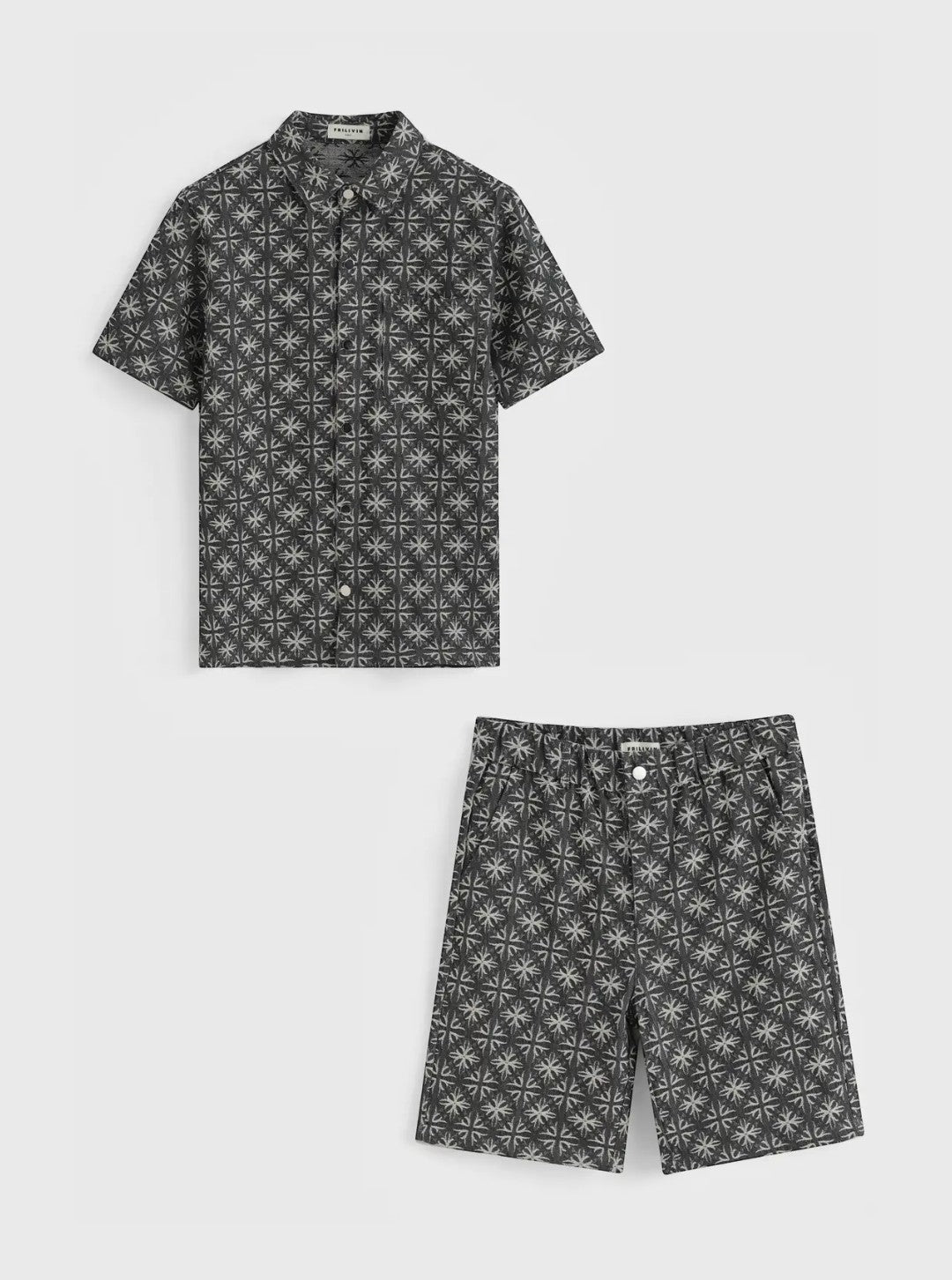 ENSEMBLES, short, décontracté.