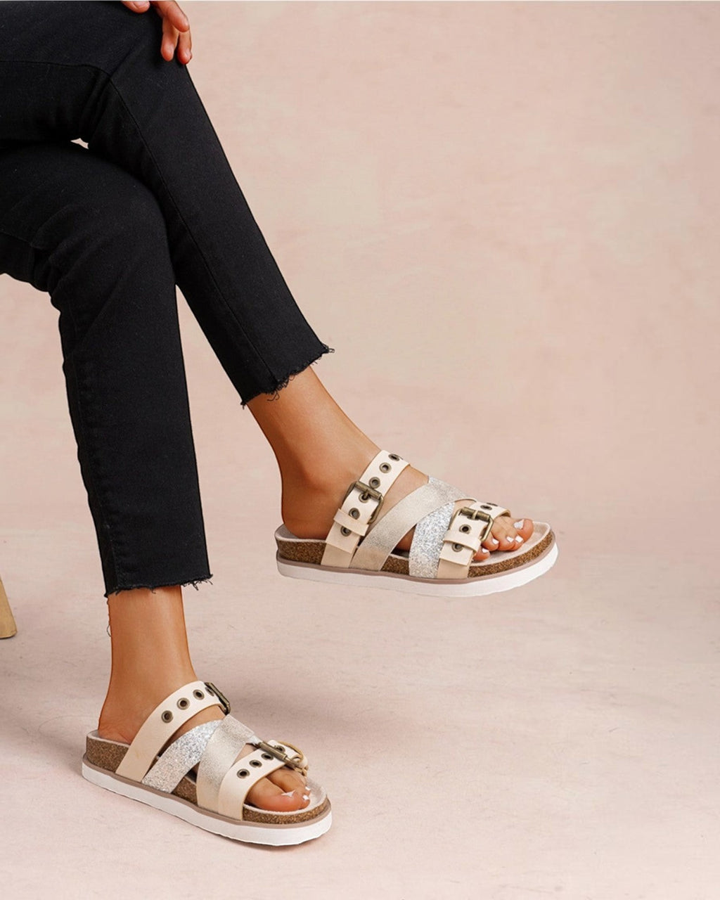 Sandales Plates Multi-Brides à Détails Métalliques LADY GLORY - Chaussures - LADY GLORY