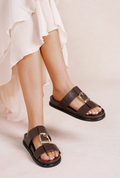 Mules Plates à Brides Croisées et Boucle Métallique