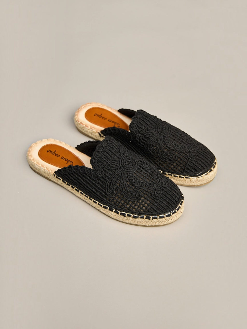 Mules Tressées avec Motif Floral BELLE WOMEN