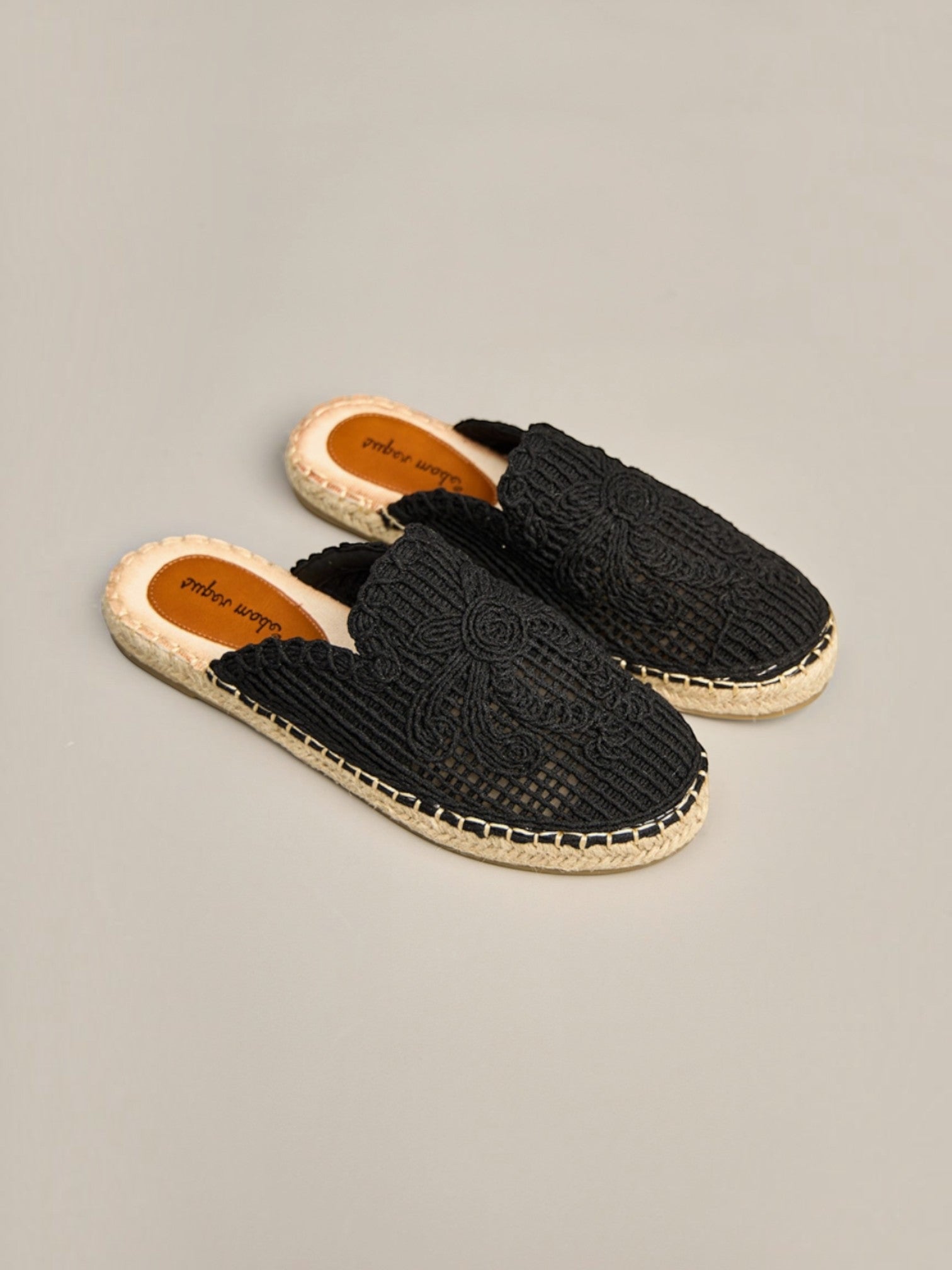 Mules Tressées avec Motif Floral BELLE WOMEN