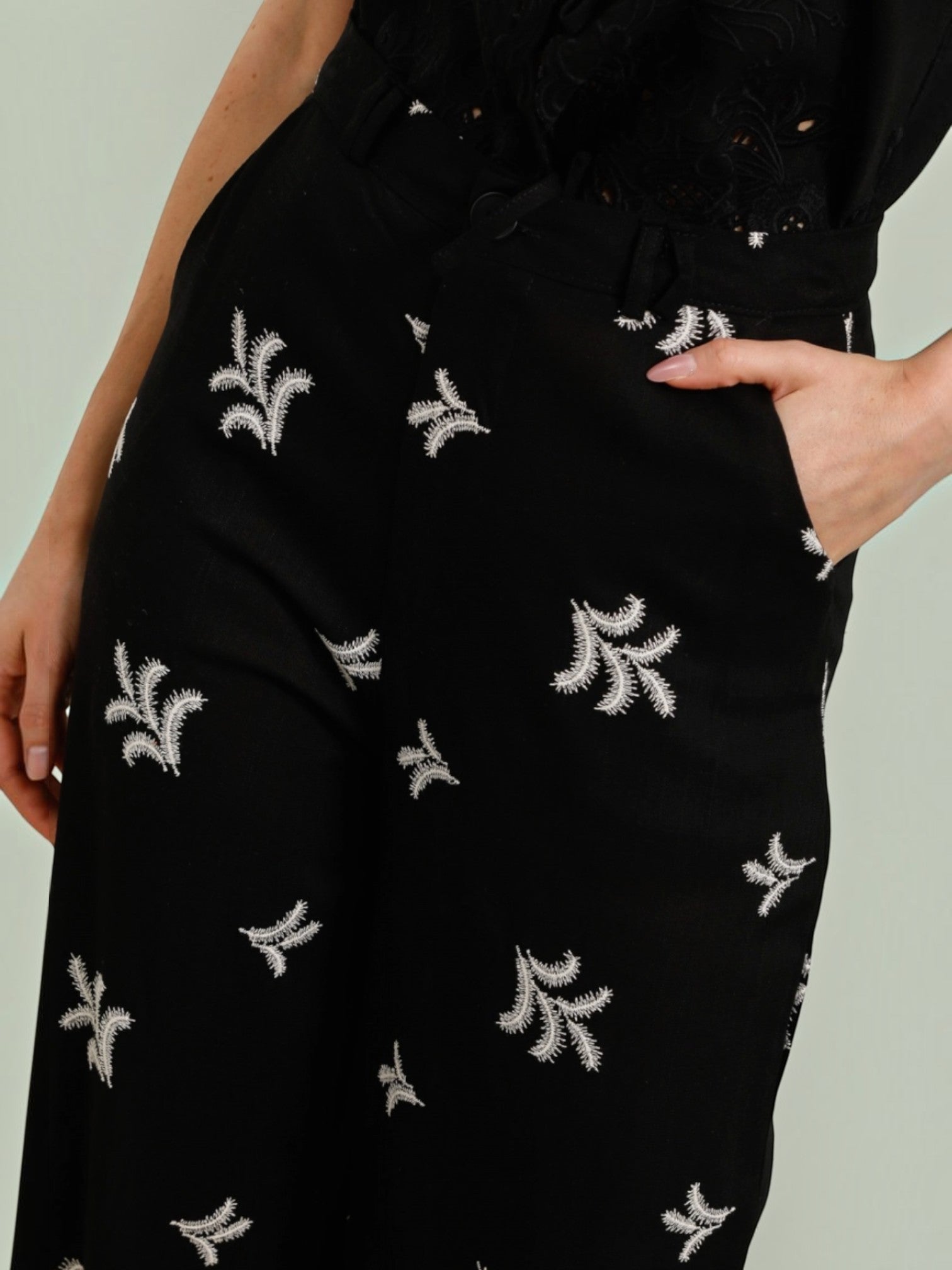 Pantalon en Lin Brodé Lauren LOVIE & CO