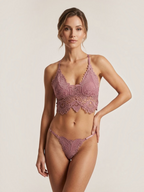 Ensemble lingerie BROCK BELLE COM'ELLE en dentelle crochet vieux rose avec brassière et string élégants
