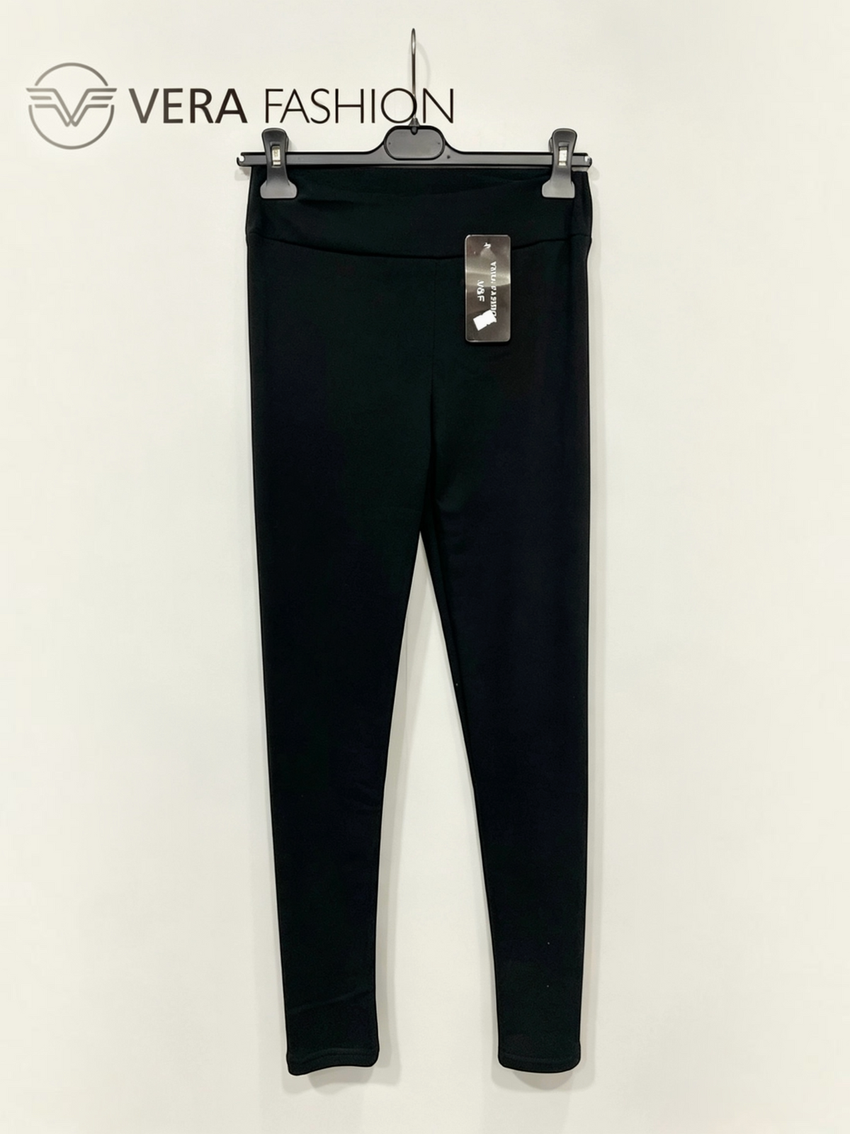 Legging noir chaud pour femme BROCK en matière souple et extensible, idéal pour l'automne.