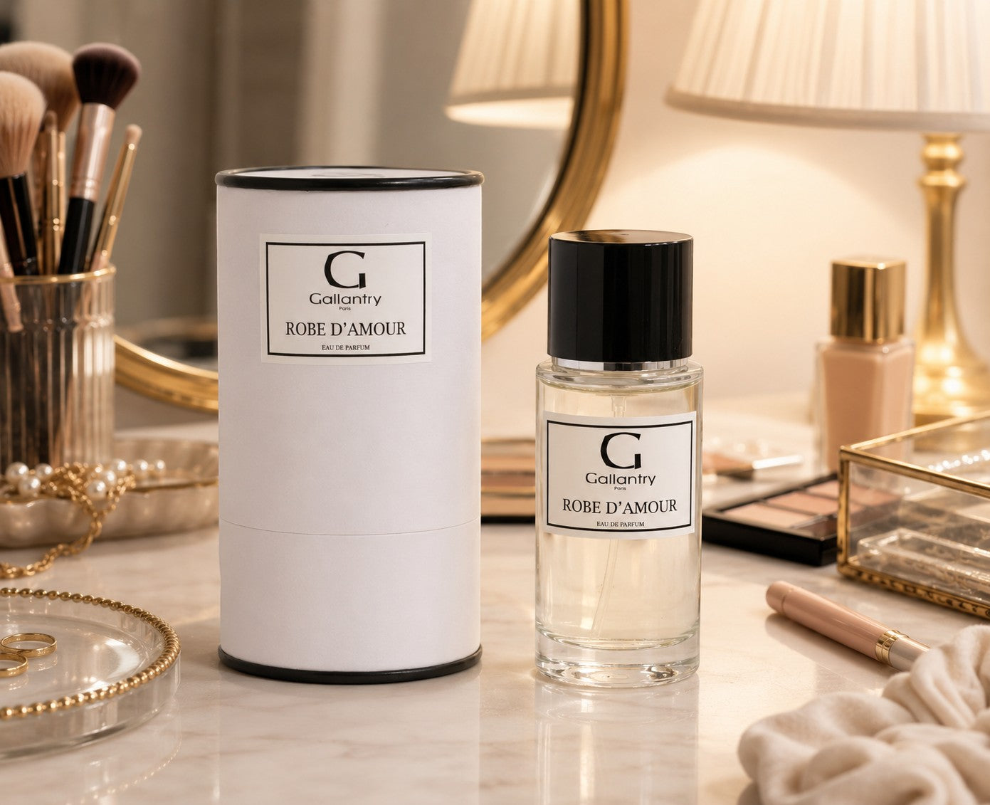 Parfum Robe d'amour GALLANTRY

Laissez-vous emporter par la passion avec "Robe d'amour", une eau de parfum florale et fruitée alliant fraîcheur et sensualité. Une création GALLANTRY.
