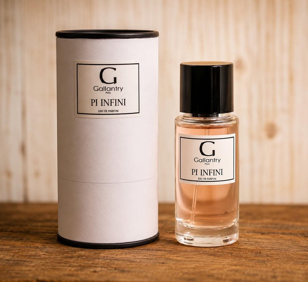 Parfum Pi Infini GALLANTRY

"Pi Infini" célèbre la féminité moderne à travers une composition chyprée et fruitée, audacieuse et captivante. Une création GALLANTRY.