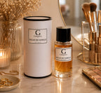 Parfum Éclat de Vanille GALLANTRY

"Éclat de Vanille" est une fragrance florale et poudrée où la douceur de la vanille se marie aux accords fruités et floraux pour une expérience olfactive raffinée et féminine. Une création GALLANTRY
