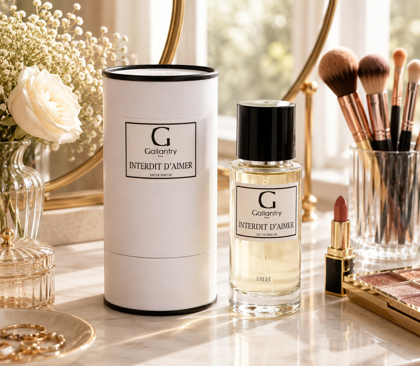 Parfum Interdit d'aimer GALLANTRY

"Interdit d'aimer" est un parfum oriental captivant qui incarne la passion et la sensualité, défiant les conventions avec un sillage irrésistible. Une création GALLANTRY.