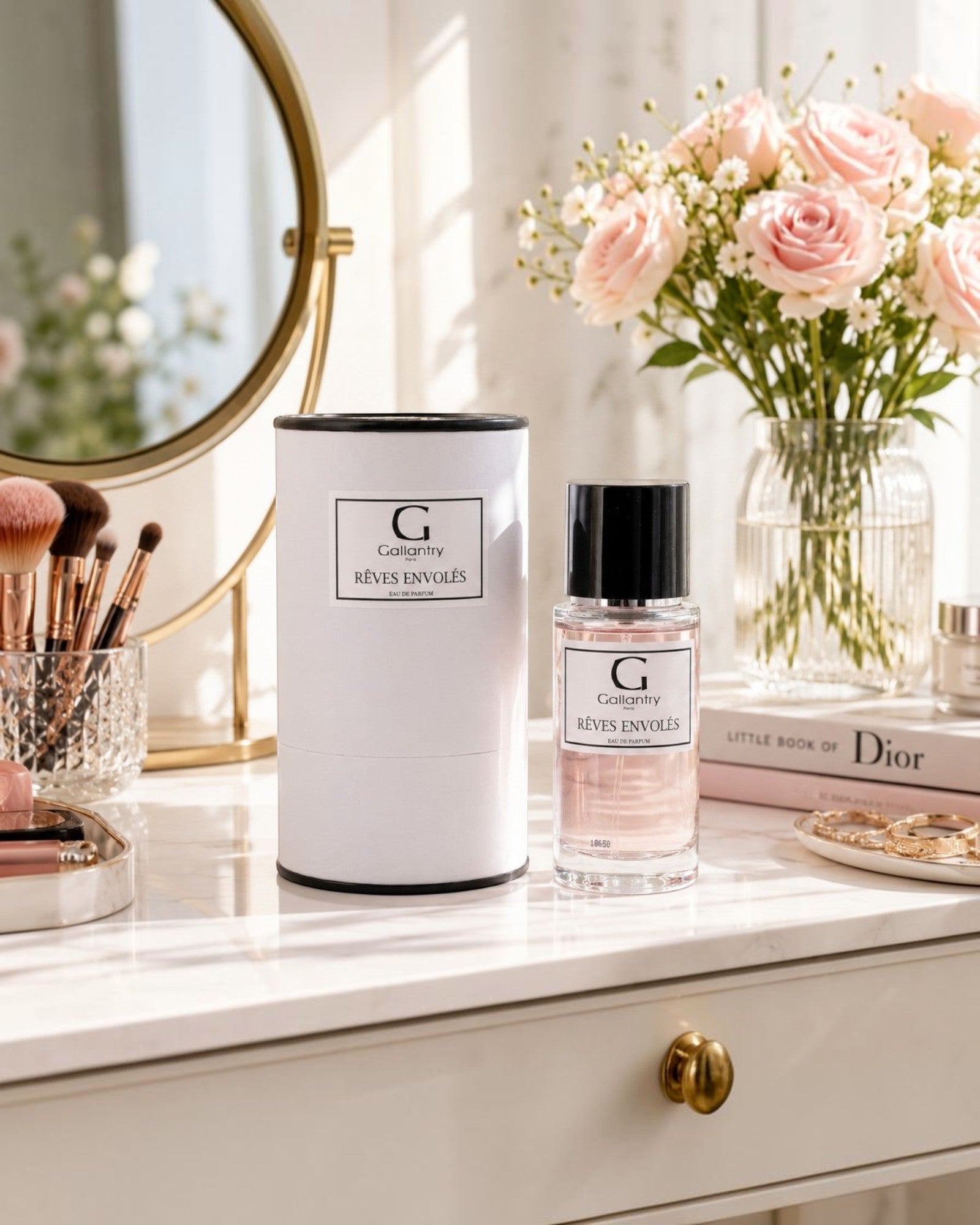 Parfum Rêves Envolés GALLANTRY

"Rêves Envolés" vous transporte dans un univers olfactif rafraîchissant et floral, alliant légèreté fruitée et profondeur gourmande. Une création GALLANTRY.

Caractéristiques