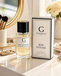 ois Intense" est une fragrance boisée eParfum Bois Intense GALLANTRY

"Bt chyprée au caractère mixte, fusionnant audacieusement des accords floraux, résineux et muscés pour une expérience olfactive intense et raffinée. Une création GALLANTRY