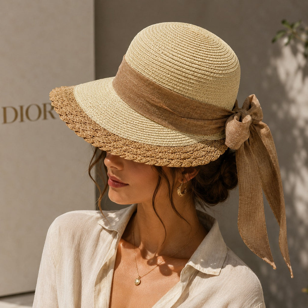Chapeau Avec Détail Effet Dentelle LINETA

Un chapeau féminin et élégant en imitation paille, orné d'un délicat détail effet dentelle. Léger et respirant, il est l'accessoire idéal pour se protéger du soleil tout en sublimant vos tenues estivales, en terrasse, en voyage ou lors d'une escapade ensoleillée.