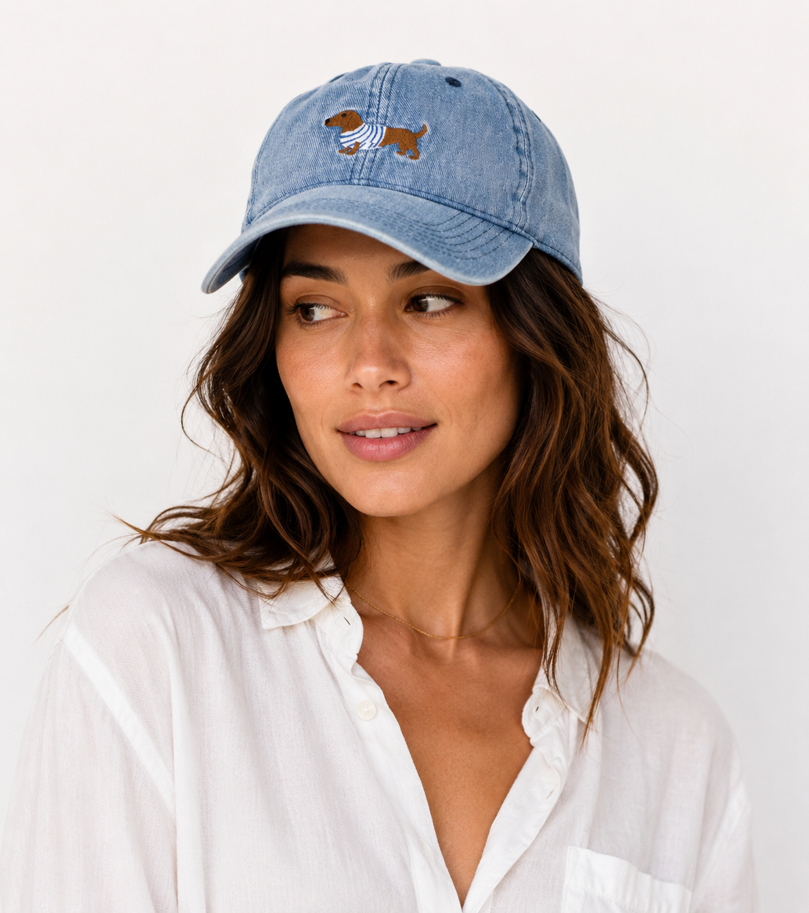 Casquette en coton avec broderie chien