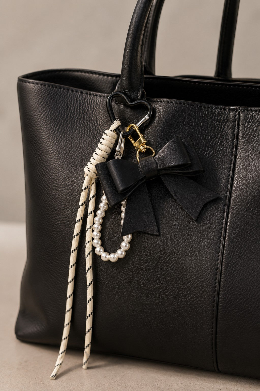 Grigri Sac & Porte-clé Nœud et Perles ÉLINE L'ATELIER