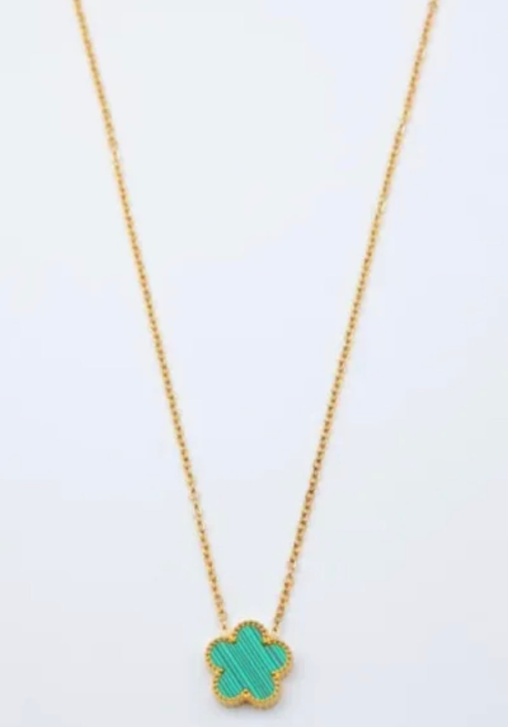 Collier fleur bijoux mystere